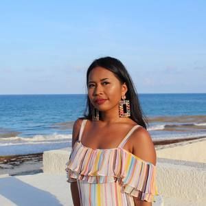 Meet your Posher, Lydia